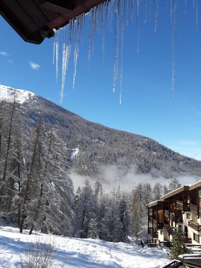 Chalet Les Arolles Les Orres Eksteriør bilde